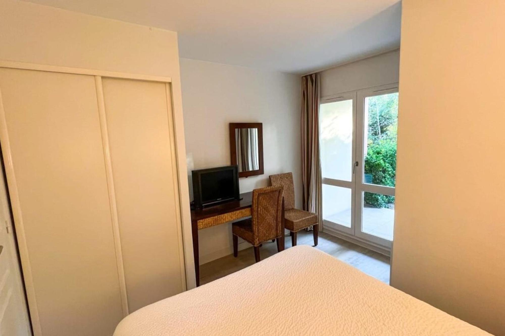 6-Person Apartment With Swimming Pool Tennis Court And Free Parking 25 Le Touquet 외부 사진